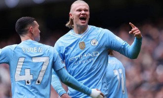 曼城2比0布伦特福德，轮换阵容赢球更轻松，谢尔基世界波够关键