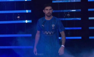 曼联冬窗签内维斯唯一前提曝光！20万周薪超标，卖阿莫林嫡系才会考虑